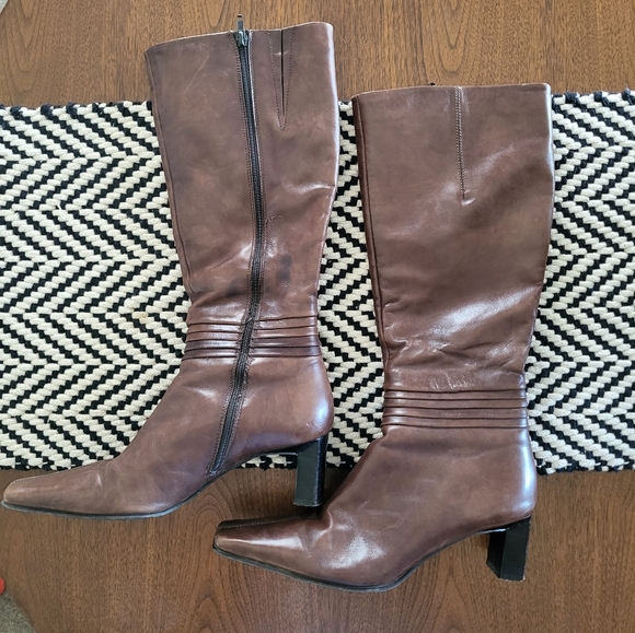 Arnold Churgin Leather Boots - Picture 2 of 6